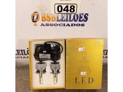 LOTE 048 - 01 PAR DE LÂMPADAS AUTOMOTIVA DE LED. (NO ESTADO) ATENÇÃO! FAZER A VISITAÇÃO ANTES DE ARREMATAR, NÃO SABEMOS SE FUNCIONA. LEILÃO NÃO TEM GARANTIA E NEM DEVOLUÇÃO, SUJEITO A POSSÍVEIS AVARIAS VISÍVEIS/OCULTAS E/OU AUSÊNCIA DE COMPONENTES.