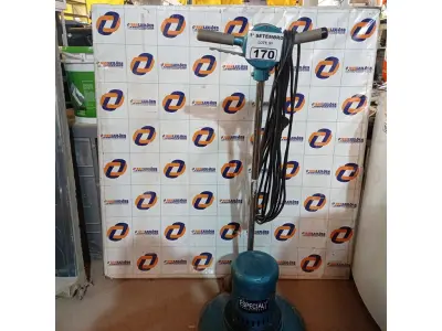 LOTE 170 - 01 ENCERADEIRA INDUSTRIAL STARLUX. (NO ESTADO) ATENÇÃO! FAZER A VISITAÇÃO ANTES DE ARREMATAR, NÃO SABEMOS SE FUNCIONA. LEILÃO NÃO TEM GARANTIA E NEM DEVOLUÇÃO, SUJEITO A POSSÍVEIS AVARIAS VISÍVEIS/OCULTAS E/OU AUSÊNCIA DE COMPONENTES.