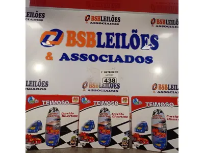 LOTE 438 - 03 BONECOS JOÃO TEIMOSO CORRIDA DIVERTIDA. (NO ESTADO) ATENÇÃO! FAZER A VISITAÇÃO ANTES DE ARREMATAR, NÃO SABEMOS SE FUNCIONA. LEILÃO NÃO TEM GARANTIA E NEM DEVOLUÇÃO, SUJEITO A POSSÍVEIS AVARIAS VISÍVEIS/OCULTAS E/OU AUSÊNCIA DE COMPONENTES.