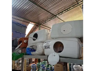 LOTE 554 - 06 CAIXAS DE DESCARGA MARCAS E MODELOS DIVERSOS. (NO ESTADO) ATENÇÃO! FAZER A VISITAÇÃO ANTES DE ARREMATAR, NÃO SABEMOS SE FUNCIONA. LEILÃO NÃO TEM GARANTIA E NEM DEVOLUÇÃO, SUJEITO A POSSÍVEIS AVARIAS VISÍVEIS/OCULTAS E/OU AUSÊNCIA DE COMPONENTES.