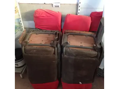 LOTE 508 - 04 BANCOS DA VAN IVECO SENDO 01 DE 02 LUGARES. (NO ESTADO) ATENÇÃO! FAZER A VISITAÇÃO ANTES DE ARREMATAR, NÃO SABEMOS SE FUNCIONA. LEILÃO NÃO TEM GARANTIA E NEM DEVOLUÇÃO, SUJEITO A POSSÍVEIS AVARIAS VISÍVEIS/OCULTAS E/OU AUSÊNCIA DE COMPONENTES.
