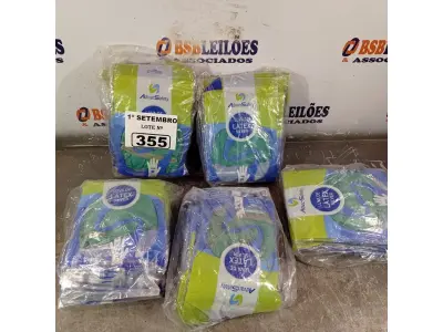 LOTE 355 - 05 PACOTES DE LUVAS DE LÁTEX SILVER TAMANHO “P”. (NO ESTADO) ATENÇÃO! FAZER A VISITAÇÃO ANTES DE ARREMATAR, NÃO SABEMOS SE FUNCIONA. LEILÃO NÃO TEM GARANTIA E NEM DEVOLUÇÃO, SUJEITO A POSSÍVEIS AVARIAS VISÍVEIS/OCULTAS E/OU AUSÊNCIA DE COMPONENTES.