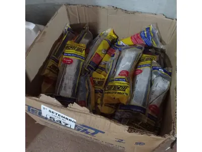 LOTE 547 - 01 LOTE COM VÁRIOS REATORES PARA LÂMPADAS FLUORESCENTE MARCAS E MODELOS DIVERSOS. (NO ESTADO) ATENÇÃO! FAZER A VISITAÇÃO ANTES DE ARREMATAR, NÃO SABEMOS SE FUNCIONA. LEILÃO NÃO TEM GARANTIA E NEM DEVOLUÇÃO, SUJEITO A POSSÍVEIS AVARIAS VISÍVEIS/OCULTAS E/OU AUSÊNCIA DE COMPONENTES.
