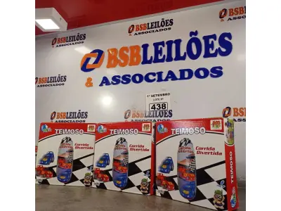 LOTE 438 - 03 BONECOS JOÃO TEIMOSO CORRIDA DIVERTIDA. (NO ESTADO) ATENÇÃO! FAZER A VISITAÇÃO ANTES DE ARREMATAR, NÃO SABEMOS SE FUNCIONA. LEILÃO NÃO TEM GARANTIA E NEM DEVOLUÇÃO, SUJEITO A POSSÍVEIS AVARIAS VISÍVEIS/OCULTAS E/OU AUSÊNCIA DE COMPONENTES.