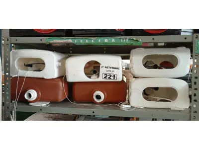 LOTE 221 - 06 CAIXAS DE DESCARGA MARCAS E MODELOS DIVERSOS COM AVARIAS. (NO ESTADO) ATENÇÃO! FAZER A VISITAÇÃO ANTES DE ARREMATAR, NÃO SABEMOS SE FUNCIONA. LEILÃO NÃO TEM GARANTIA E NEM DEVOLUÇÃO, SUJEITO A POSSÍVEIS AVARIAS VISÍVEIS/OCULTAS E/OU AUSÊNCIA DE COMPONENTES.