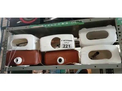 LOTE 221 - 06 CAIXAS DE DESCARGA MARCAS E MODELOS DIVERSOS COM AVARIAS. (NO ESTADO) ATENÇÃO! FAZER A VISITAÇÃO ANTES DE ARREMATAR, NÃO SABEMOS SE FUNCIONA. LEILÃO NÃO TEM GARANTIA E NEM DEVOLUÇÃO, SUJEITO A POSSÍVEIS AVARIAS VISÍVEIS/OCULTAS E/OU AUSÊNCIA DE COMPONENTES.