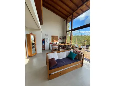 LOTE 001 - 01 LINDA CASA EM SÃO JORGE (MUNICÍPIO ALTO PARAÍSO), NO CORAÇÃO DA CHAPADA DOS VEADEIROS.    CASA DE 130M2, LOTE DA CASA 450M² APROXIMADA. (NO ESTADO)  (DOCUMENTAÇÃO CESSÃO DE DIREITO)