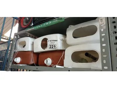 LOTE 221 - 06 CAIXAS DE DESCARGA MARCAS E MODELOS DIVERSOS COM AVARIAS. (NO ESTADO) ATENÇÃO! FAZER A VISITAÇÃO ANTES DE ARREMATAR, NÃO SABEMOS SE FUNCIONA. LEILÃO NÃO TEM GARANTIA E NEM DEVOLUÇÃO, SUJEITO A POSSÍVEIS AVARIAS VISÍVEIS/OCULTAS E/OU AUSÊNCIA DE COMPONENTES.