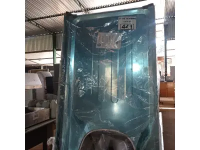 LOTE 441 - 01 PIA EM AÇO INOX CIMENTADA COM 01 CUBA MEDINDO 1,80M X 0,53CM. (NO ESTADO) ATENÇÃO! FAZER A VISITAÇÃO ANTES DE ARREMATAR, NÃO SABEMOS SE FUNCIONA. LEILÃO NÃO TEM GARANTIA E NEM DEVOLUÇÃO, SUJEITO A POSSÍVEIS AVARIAS VISÍVEIS/OCULTAS E/OU AUSÊNCIA DE COMPONENTES.