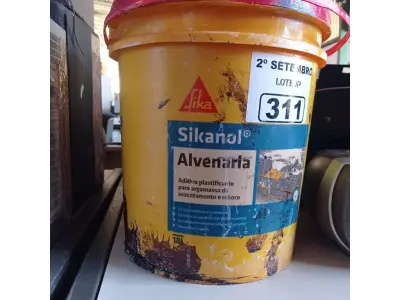 LOTE 311 - 01 BALDE DE SIKANOL ALVENARIA, ADITIVO PLASTIFICANTE PARA ARGAMASSA DE ASSENTAMENTO E REBOCO 18L. (NO ESTADO) ATENÇÃO! FAZER A VISITAÇÃO ANTES DE ARREMATAR, NÃO SABEMOS SE FUNCIONA. LEILÃO NÃO TEM GARANTIA E NEM DEVOLUÇÃO, SUJEITO A POSSÍVEIS AVARIAS VISÍVEIS/OCULTAS E/OU AUSÊNCIA DE COMPONENTES.