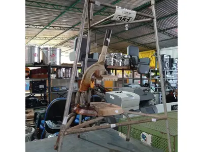 LOTE 351 - 01 CORTADOR DE BATATAS COM BASE E 01 SEM A BASE. (NO ESTADO) ATENÇÃO! FAZER A VISITAÇÃO ANTES DE ARREMATAR, NÃO SABEMOS SE FUNCIONA. LEILÃO NÃO TEM GARANTIA E NEM DEVOLUÇÃO, SUJEITO A POSSÍVEIS AVARIAS VISÍVEIS/OCULTAS E/OU AUSÊNCIA DE COMPONENTES.