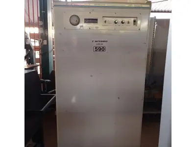 LOTE 590 - 01 GERMINADORA/GELADEIRA. (NO ESTADO) ATENÇÃO! FAZER A VISITAÇÃO ANTES DE ARREMATAR, NÃO SABEMOS SE FUNCIONA. LEILÃO NÃO TEM GARANTIA E NEM DEVOLUÇÃO, SUJEITO A POSSÍVEIS AVARIAS VISÍVEIS/OCULTAS E/OU AUSÊNCIA DE COMPONENTES.