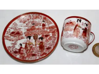 LOTE 010 - XÍCARA DE CAFÉ IMPORTADA DO JAPÃO DE COLEÇÃO PORCELANA CASCA DE OVO (NO ESTADO)