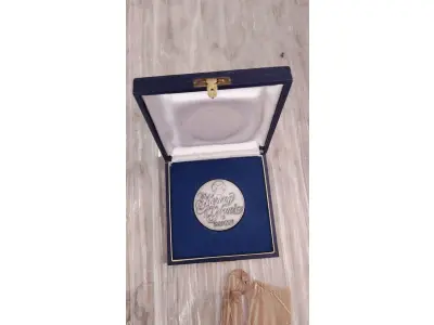 LOTE 134 - MEDALHA HERING 100 ANOS 1980 (NO ESTADO)