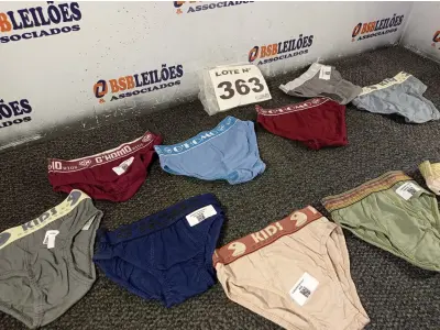 LOTE 363 - 10 – CUECAS INFANTIL DIVERSAS (NO ESTADO, NÃO SABEMOS SE FUNCIONA. LEILÃO NÃO TEM GARANTIA E NEM DEVOLUÇÃO, SUJEITO A POSSÍVEIS AVARIAS VISÍVEIS/OCULTAS E/OU AUSÊNCIA DE COMPONENTES)