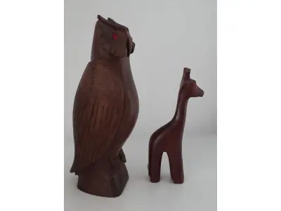LOTE 174 - ESCULTURAS EM MADEIRA NOBRE,MAIS ESCULTURA RARA TOURO EM JACARANDÁ (COM AVARIAS) (NO ESTADO)