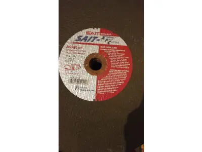LOTE 410 - LOTE COM 36 DISCOS DE POLICORTES (NO ESTADO)