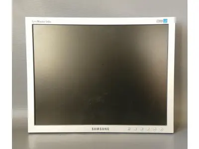 LOTE 351 - MONITOR SAMSUNG LUGANDO PERFEITAMENTE (NO ESTADO)