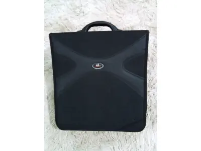 LOTE 308 - CASE PORTA CDS, CAPA DURA, EM TECIDO PARA 520 CDS/DVDS (NO ESTADO)