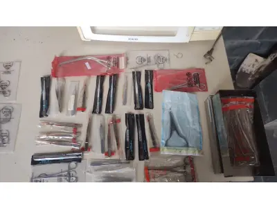 LOTE 364 - LOTE COM 65 EQUIPAMENTOS ODONTOLÓGICOS (NO ESTADO)