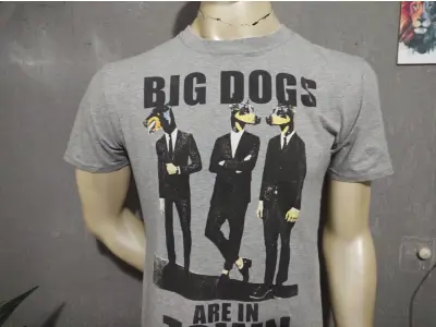 LOTE 232 - CAMISA PHILIPP PLEIN ORIGINAL NOVA SEM USO NO MERCADO CUSTA R$2000,00 (NO ESTADO)