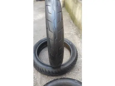 LOTE 363 - PNEU 100/90 B19 MICHELIN SCORCHER 31 HARLEY DAVIDSON (NO ESTADO)