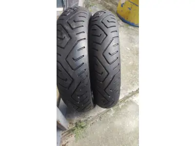 LOTE 367 - DOIS PNEUS DE  MOTO 130/70.17 MC (NO ESTADO)