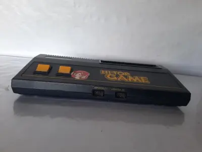 LOTE 188 - VIDEOGAME HI-TOP GAME MILMAR ANTIGO NO ESTADO NÃO TESTADO (NO ESTADO)