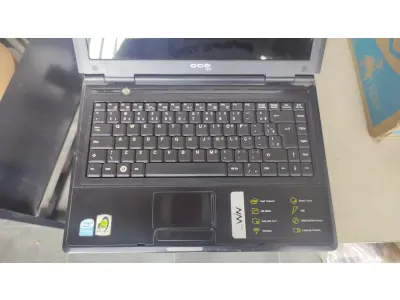LOTE 358 - NOTEBOOK COM PROBLEMA NA TELA, COMPLETO (NO ESTADO)