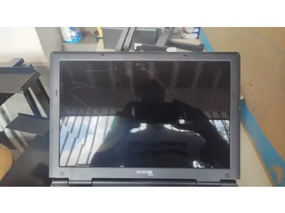 LOTE 358 - NOTEBOOK COM PROBLEMA NA TELA, COMPLETO (NO ESTADO)