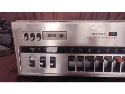 LOTE 341 - VIDEO CASSETE TOSHIBA BETAMAX RARO (NO ESTADO)