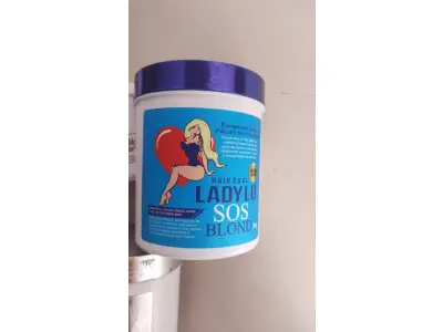 LOTE 381 - KIT PRA SALÃO MARCAS CONHECIDA EM SP E RIO DE JANEIRO KIT DESSE VALE MAIS DE 300 REAIS. (NO ESTADO)