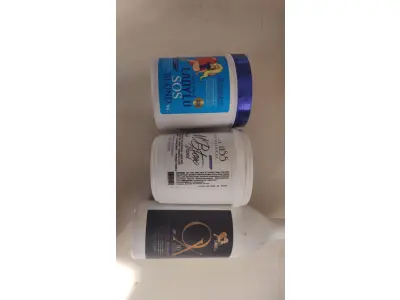LOTE 374 - KIT PRA SALÃO MARCAS CONHECIDA EM SP E RIO DE JANEIRO KIT DESSE VALE MAIS DE 300 REAIS. (NO ESTADO)