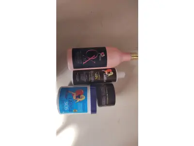 LOTE 379 - KIT PRA SALÃO MARCAS CONHECIDA EM SP E RIO DE JANEIRO KIT DESSE VALE MAIS DE 300 REAIS. (NO ESTADO)