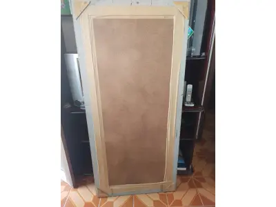 LOTE 315 - GRANDE ESPELHO ANTIGO EM ÓTIMO ESTADO 1,60 X 0,75 M (NO ESTADO)