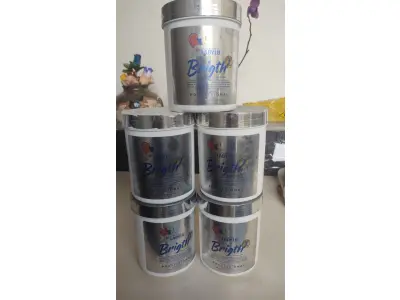 LOTE 321 - PRODUTOS PARA SALÃO PÓ DESCOLORANTE PRODUTOS DENTRO DA VALIDADE LOTE COM 5 UNIDADE CADA POTE CUSTA NO MERCADO 120,00 PRODUTOS DE ALTO PADRÃO MARCA CONHECIDA EM SP E RIO DE JANEIRO (NO ESTADO)