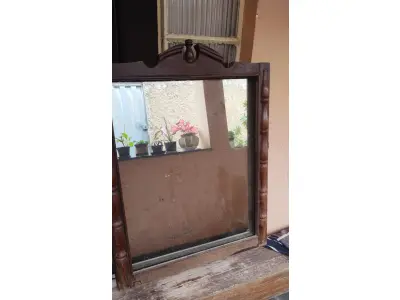 LOTE 446 - ESPELHO ANTIGO(NO ESTADO)
