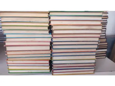 LOTE 618 - COLEÇÃO CLÁSSICOS DA LITERATURA JUVENIL COM 39 VOLUMES (NO ESTADO)
