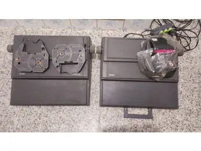 LOTE 564 - DUAS MÁQUINAS DE ESCREVER ANTIGAS NÃO ESTÁ LIGANDO (NO ESTADO)