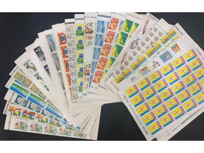 LOTE 621 - LOTE COM COLEÇÕES DE SELOS SÃO 65 CARTELAS COMPLETAS COM SELOS EM ÓTIMOS ESTADO (NO ESTADO)