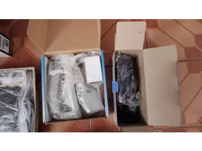 LOTE 502 - LOTE TELEFONES NAS CAIXAS COMPLETOS ALGUNS NOVOS (NO ESTADO)