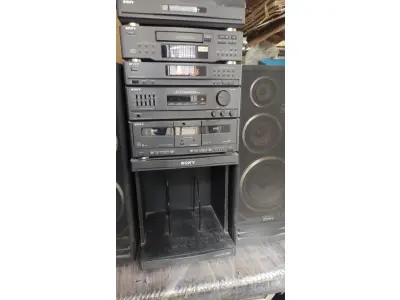 LOTE 434 - SIM SONY MUITO BEM CONSERVADO POR TER FICADO MUITO TEMPO PARADO PRECISA DE MANUTENÇÃO (NO ESTADO)