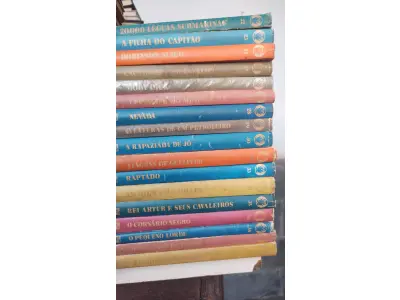LOTE 618 - COLEÇÃO CLÁSSICOS DA LITERATURA JUVENIL COM 39 VOLUMES (NO ESTADO)