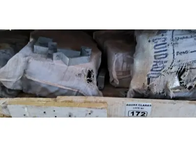LOTE 172 - 01 LOTE COM SUPORTES EM GALVANIZADO (NO ESTADO)