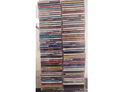 LOTE 631 - LOTE COM 424 CDS RAROS TRILHA SONORA DE NOVELAS RAROS ENTRE OUTROS (NO ESTADO)