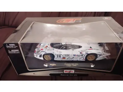 LOTE 674 - PORSCHE 911 GT1 LE MANS GT RACING MAISTO - 1:18 LACRADO (NO ESTADO)