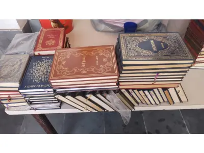 LOTE 630 - COLEÇÃO DE LIVROS AVULSOS CLÁSSICOS ABRIL LITERATURA COM 62 VOLS DE LUXO (NO ESTADO)