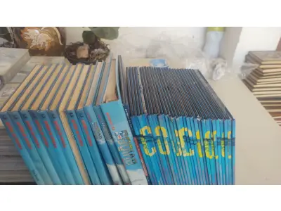 LOTE 639 - COLEÇÃO AVIÕES DE COMBATE COM.LIVROS E FITAS E COLEÇÃO COUSTEAU (NO ESTADO)