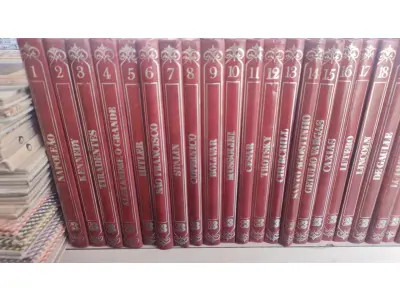 LOTE 641 - BIBLIOTECA DE HISTÓRIA - GRANDES PERSONAGENS DE TODOS OS TEMPOS - 40 VOLUMES (NO ESTADO)