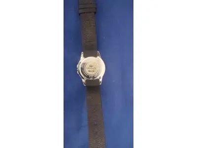 LOTE 680 - RELÓGIO DE PULSO MASCULINO DE  LACOSTE ORIGINAL FUNCIOANDO. (NO ESTADO) 